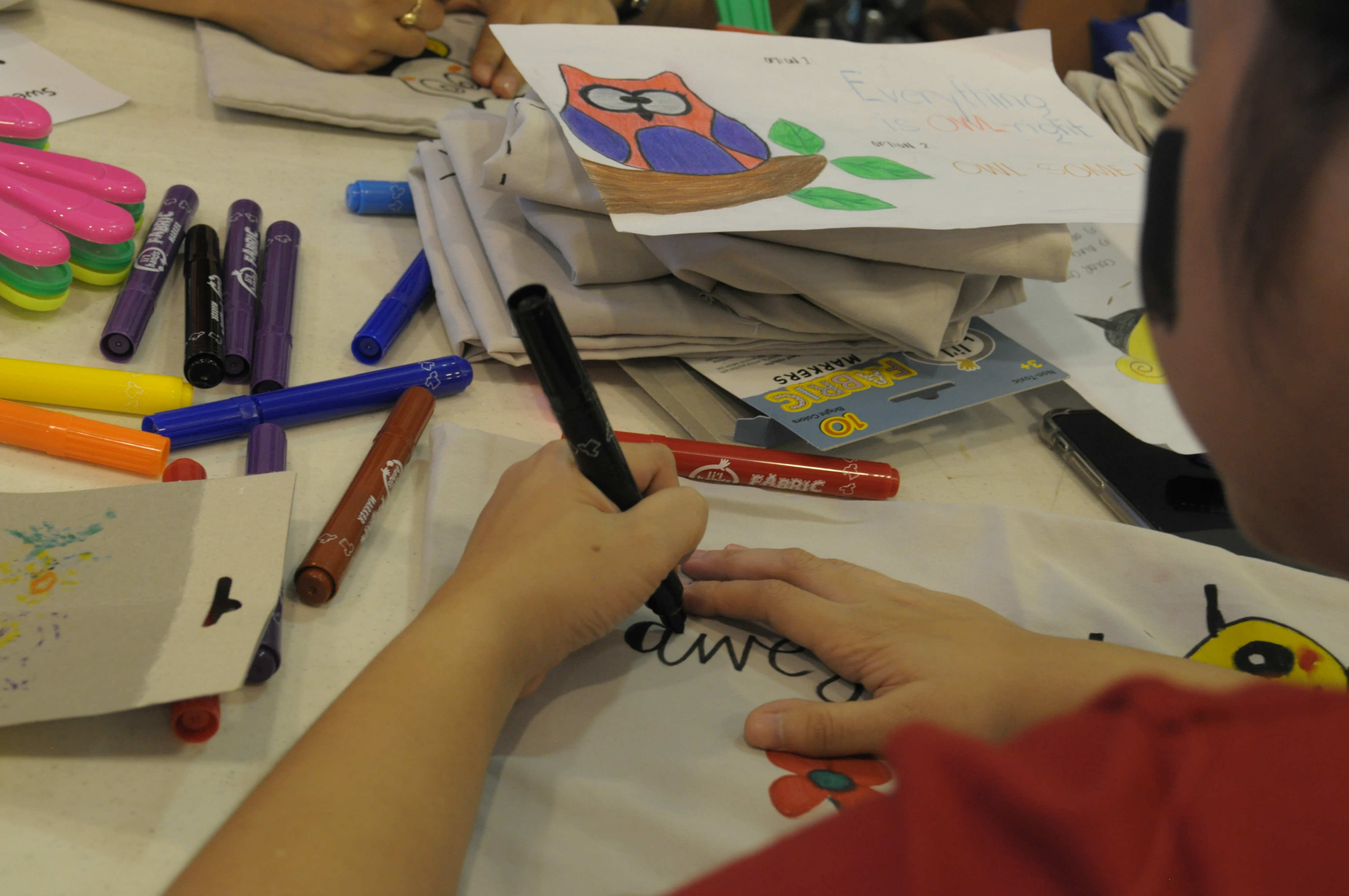 Volunteers Write Messages Of Hope For Marawi Communities
