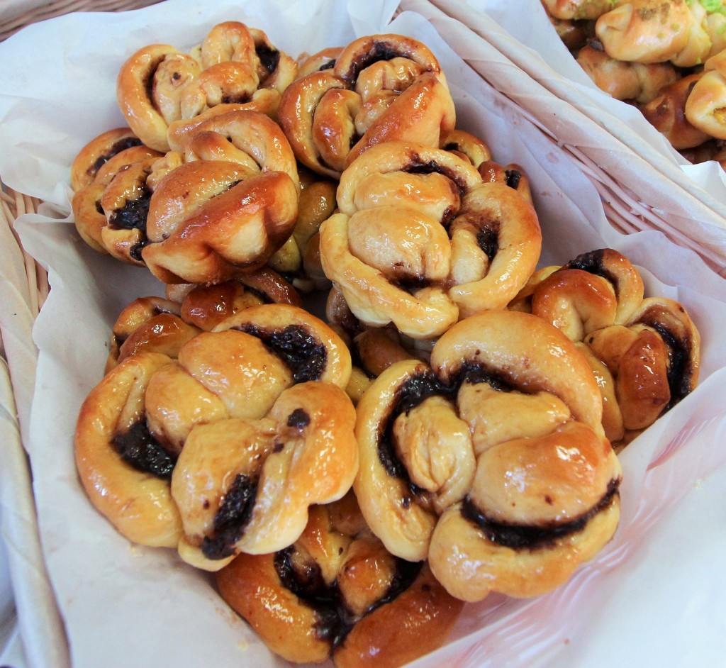 Berry Choco Bread